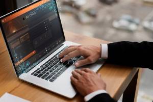 Tailoring Your Hosting Environment: Selecting the Optimal Linux Distribution